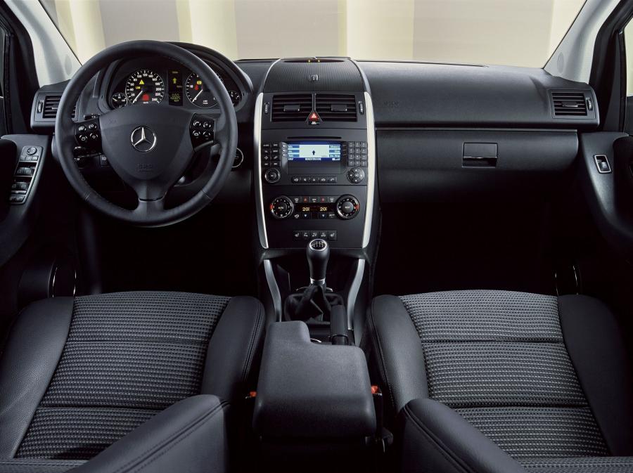  Mercedes-Benz A-Class 5-Door 2004 года  (фото 199 из 344)